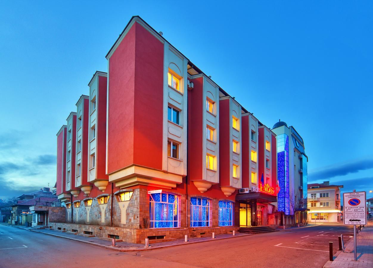 Отель Hotel Palas Казанлык-4